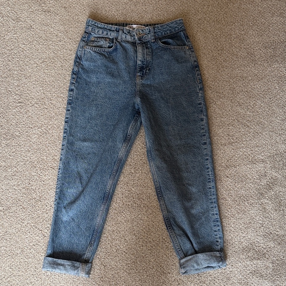 Zara Women’s Classic High-Rise Mom Fit Women's Blue Jeans